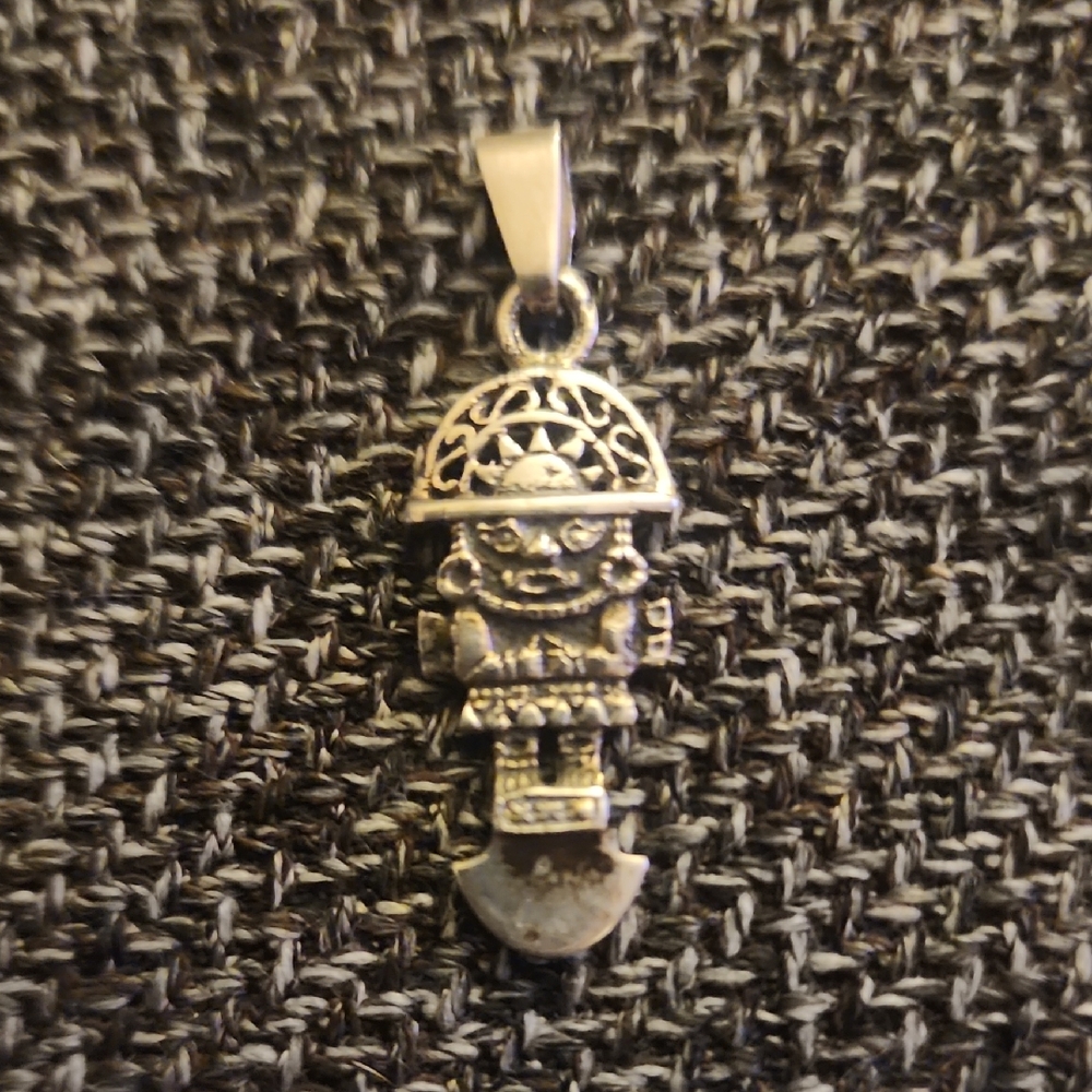 Silver Pendant (JUST PENDANT!)